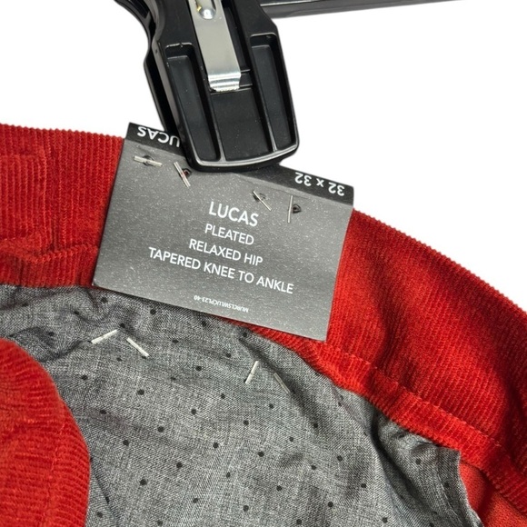 NWT Murano Ancient Renaissance Collection Lucas Pleated Corduroy Red 32x32 - Picture 8 of 13